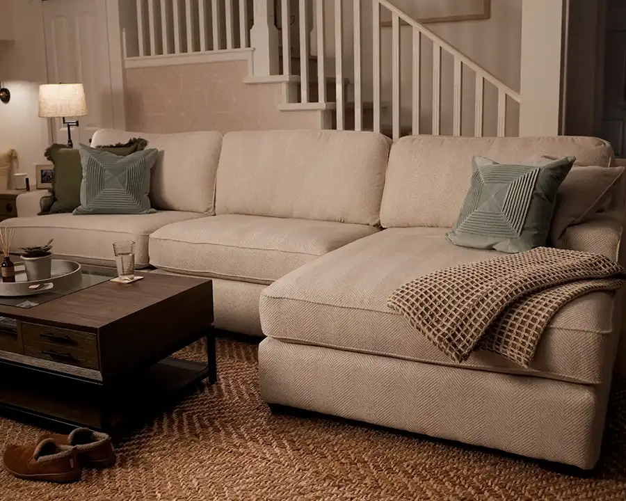 Paxton U-Shape Chaise Sectional by La-Z-Boy